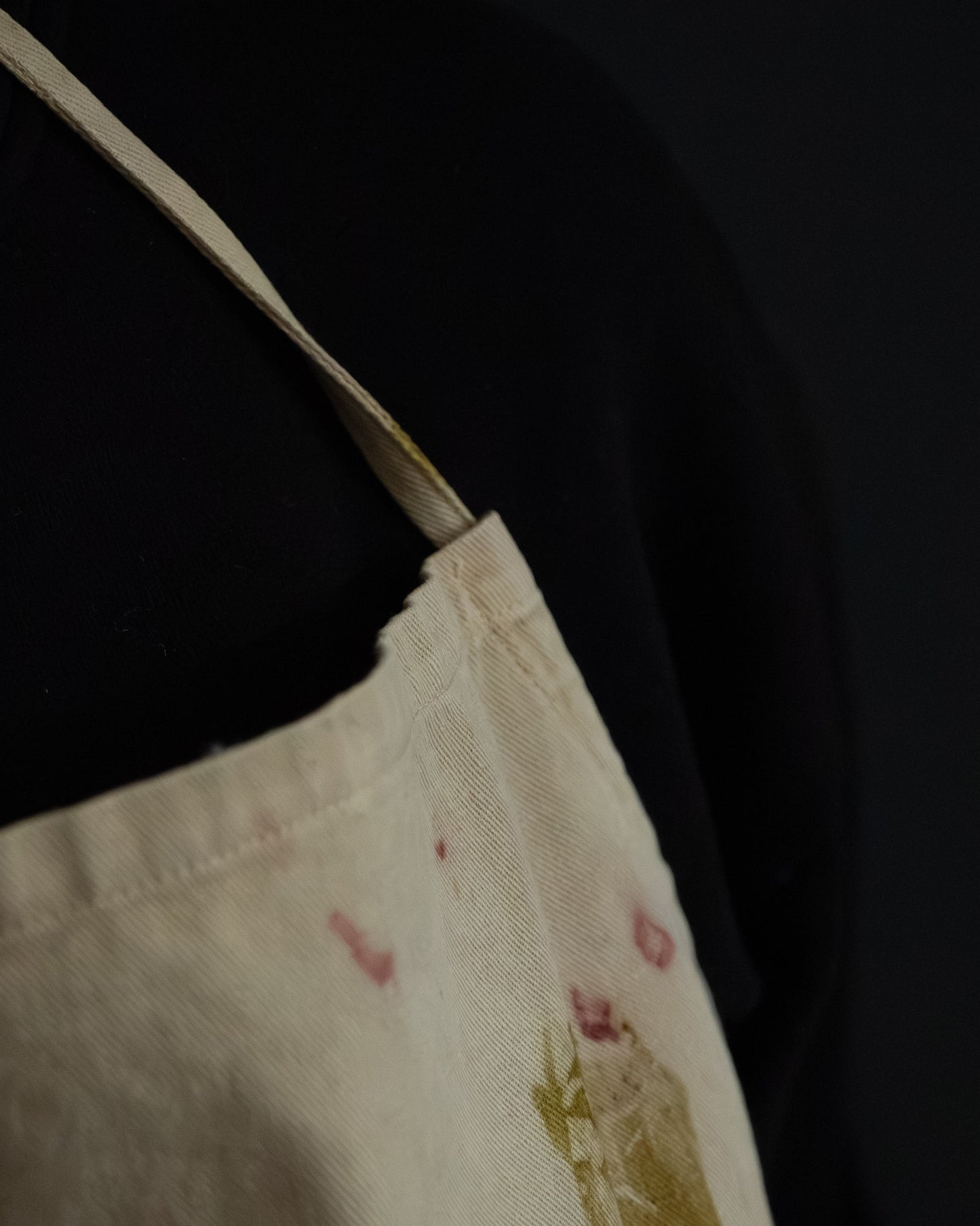 handmade apron, natural dye detail