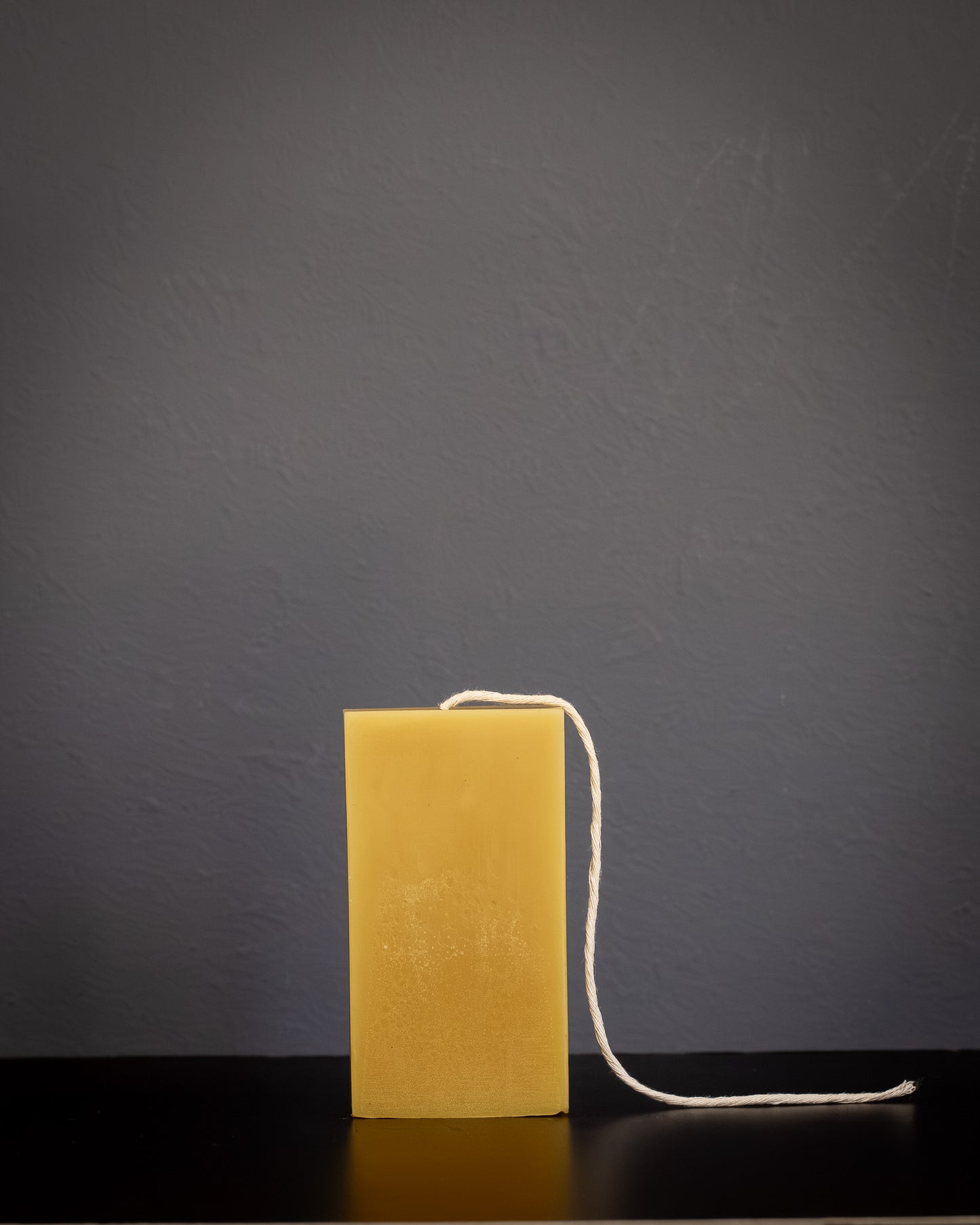 Medium Block Beeswax candle - Natural