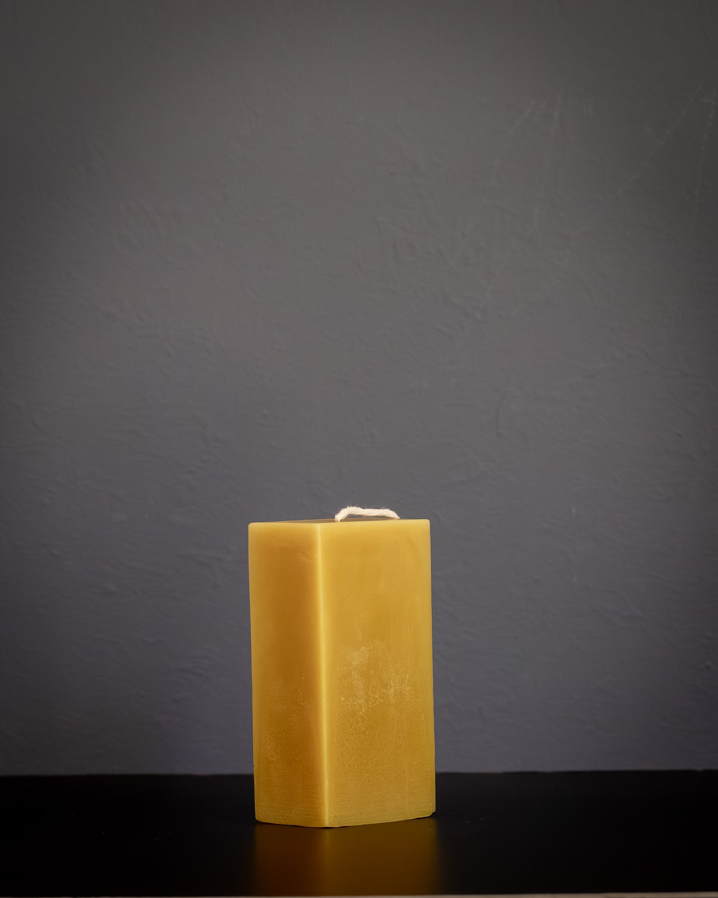 Medium Block Beeswax candle - Natural
