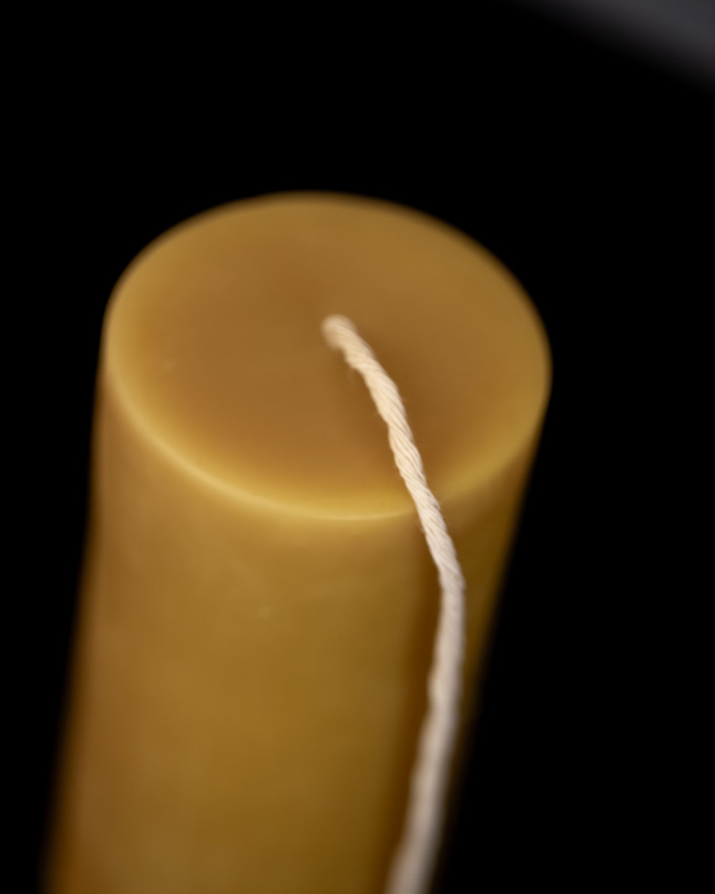 Medium Pillar Beeswax Candle - Natural