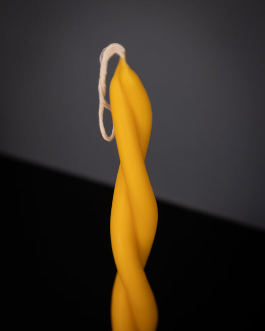 Classic Twisted Beeswax Candle - Natural (Double Flame)